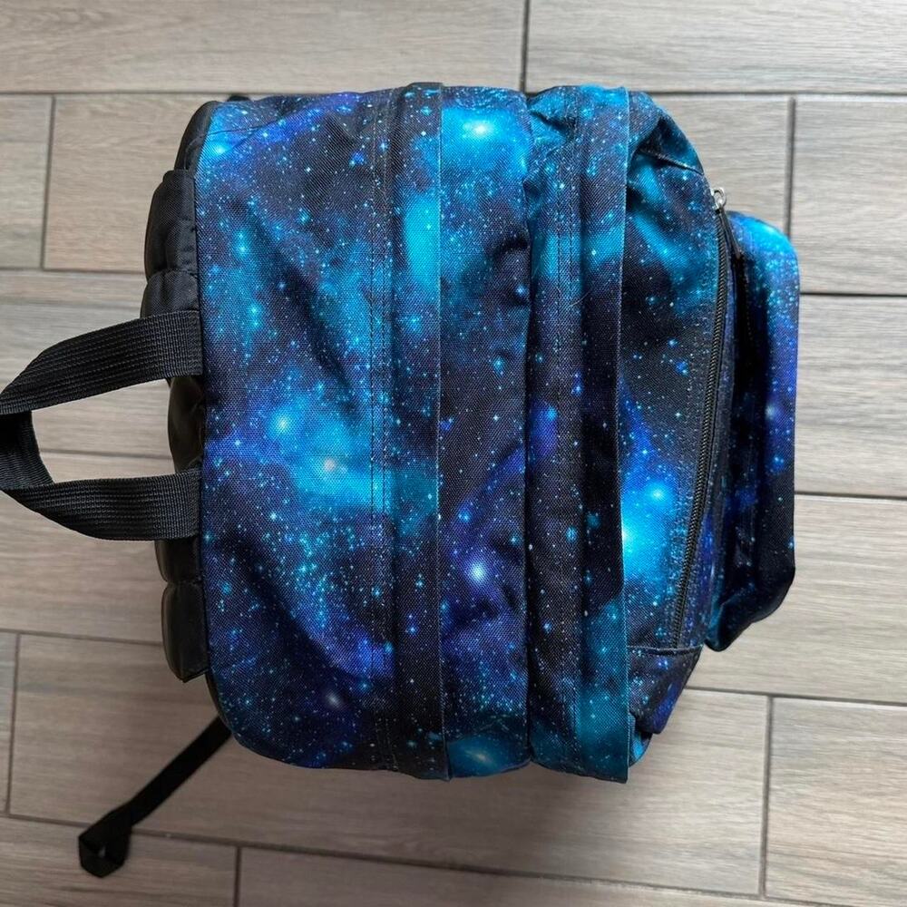 Message me for 6 shipping - Picture 6 of 7